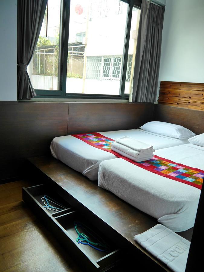 At One Inn Hualampong Bangkok Exteriér fotografie