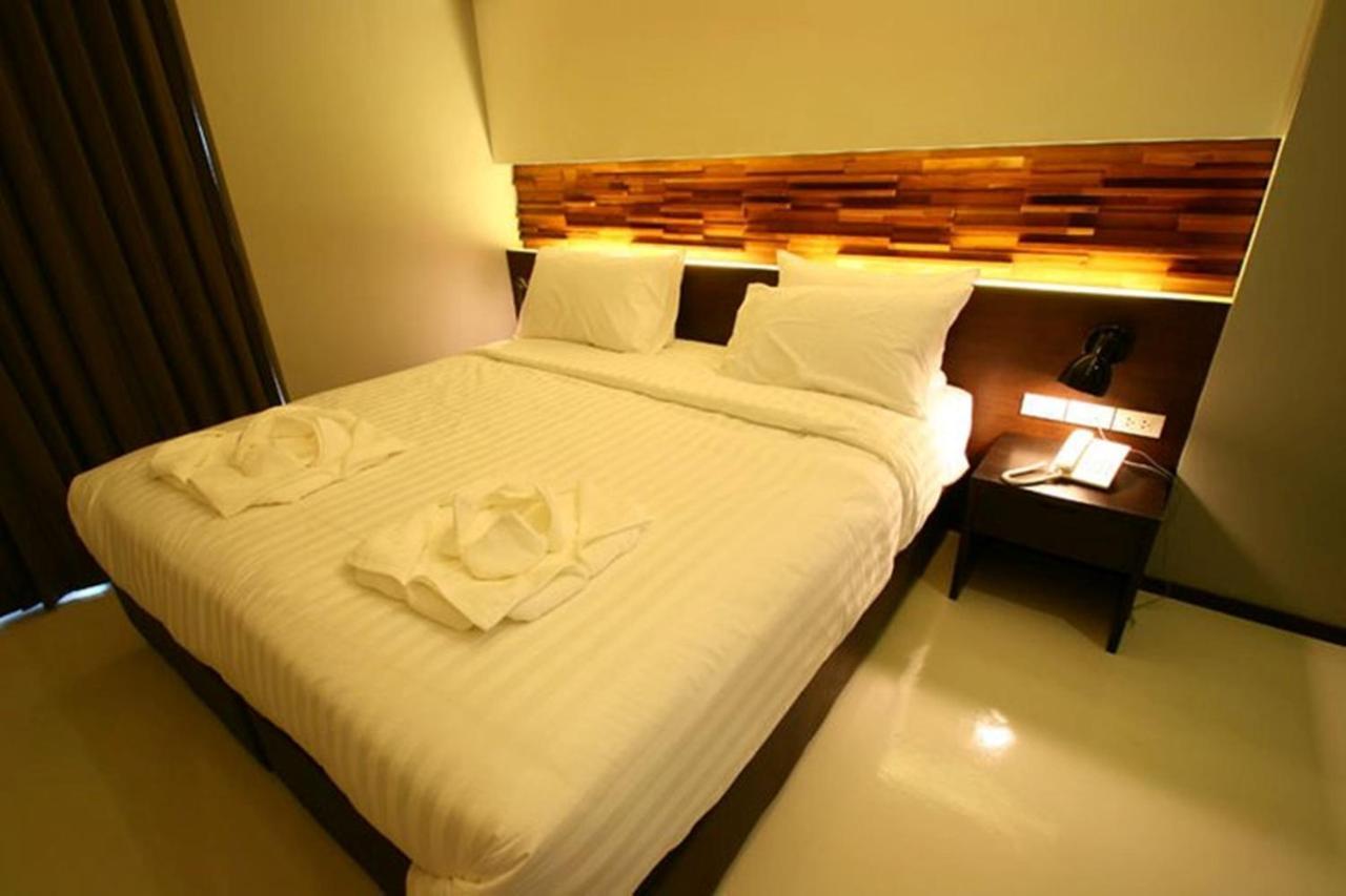 At One Inn Hualampong Bangkok Pokoj fotografie
