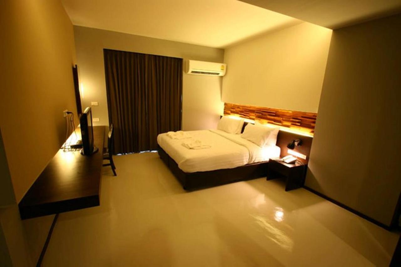 At One Inn Hualampong Bangkok Exteriér fotografie